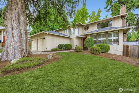 Photo of 17012 SE 40th Court, Bellevue, WA 98008 (MLS # 2467650)