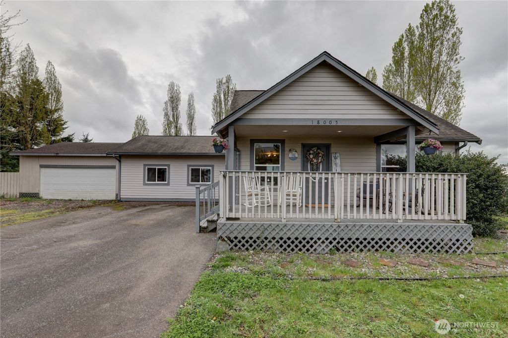 Photo of 18005 Iris Place SW, Rochester, WA 98579 (MLS # 2511896)