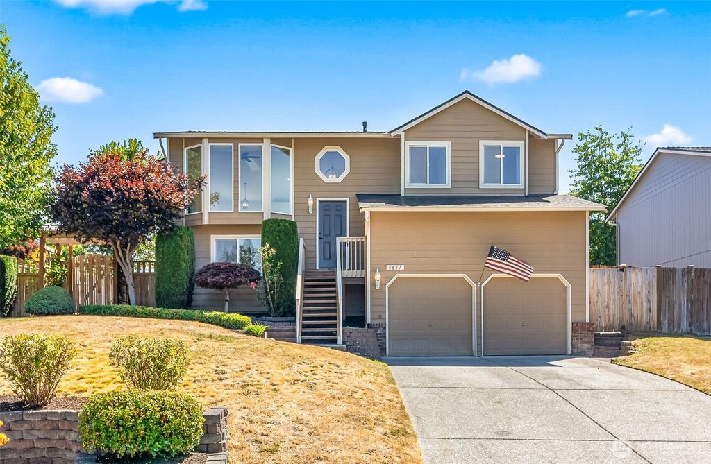 Photo of 5617 78th Avenue NE, Marysville, WA 98270 (MLS # 2413683)