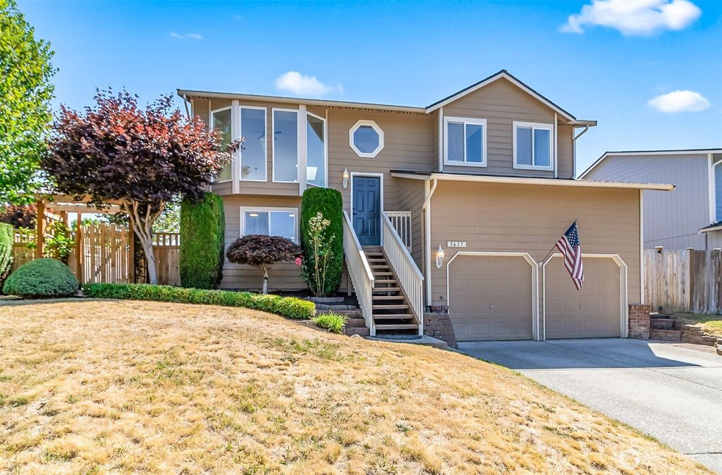 Photo of 5617 78th Avenue NE, Marysville, WA 98270 (MLS # 2413683)