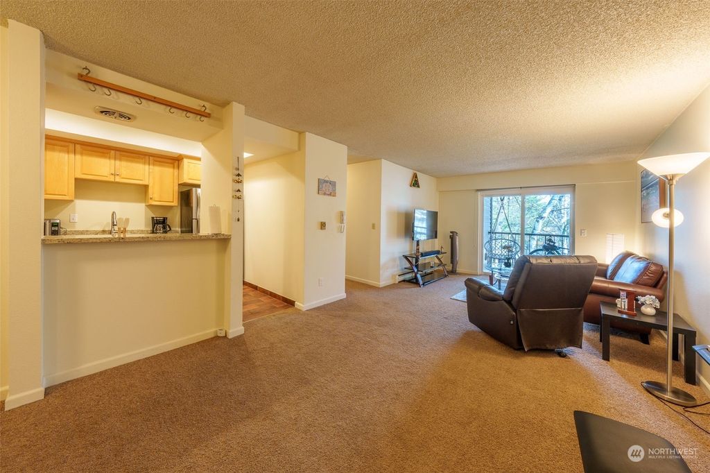 Photo of 14605 NE 34th Street #H22, Bellevue, WA 98007 (MLS # 2061392)