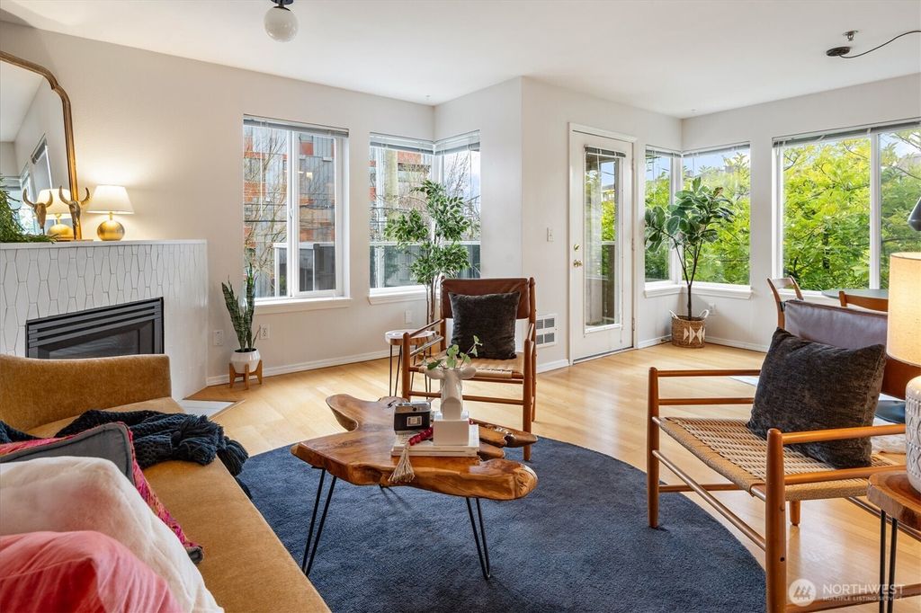 Photo of 2024 NW 57th Street #201, Seattle, WA 98107 (MLS # 2471213)