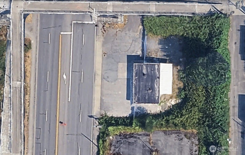 2501 W Marine View Drive