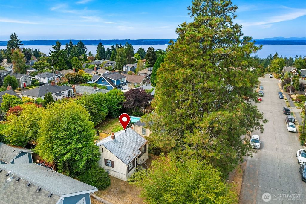 Photo of 4113 SW Ida Street, Seattle, WA 98136 (MLS # 2422680)