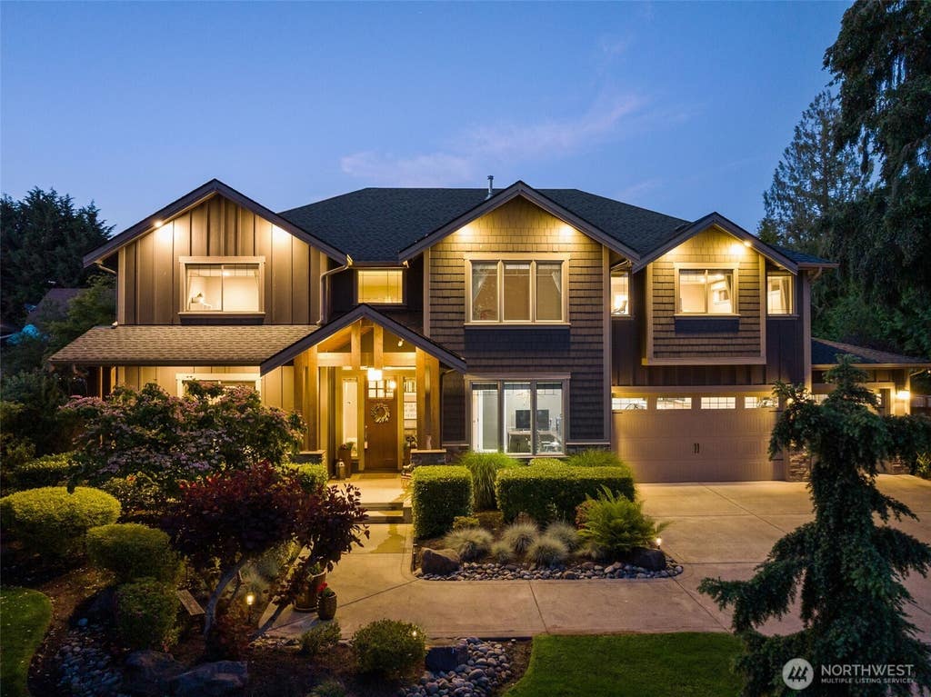 Photo of 2015 186th Avenue E, Lake Tapps, WA 98391 (MLS # 2532632)