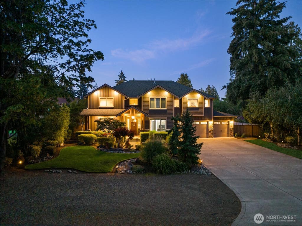 Photo of 2015 186th Avenue E, Lake Tapps, WA 98391 (MLS # 2532632)