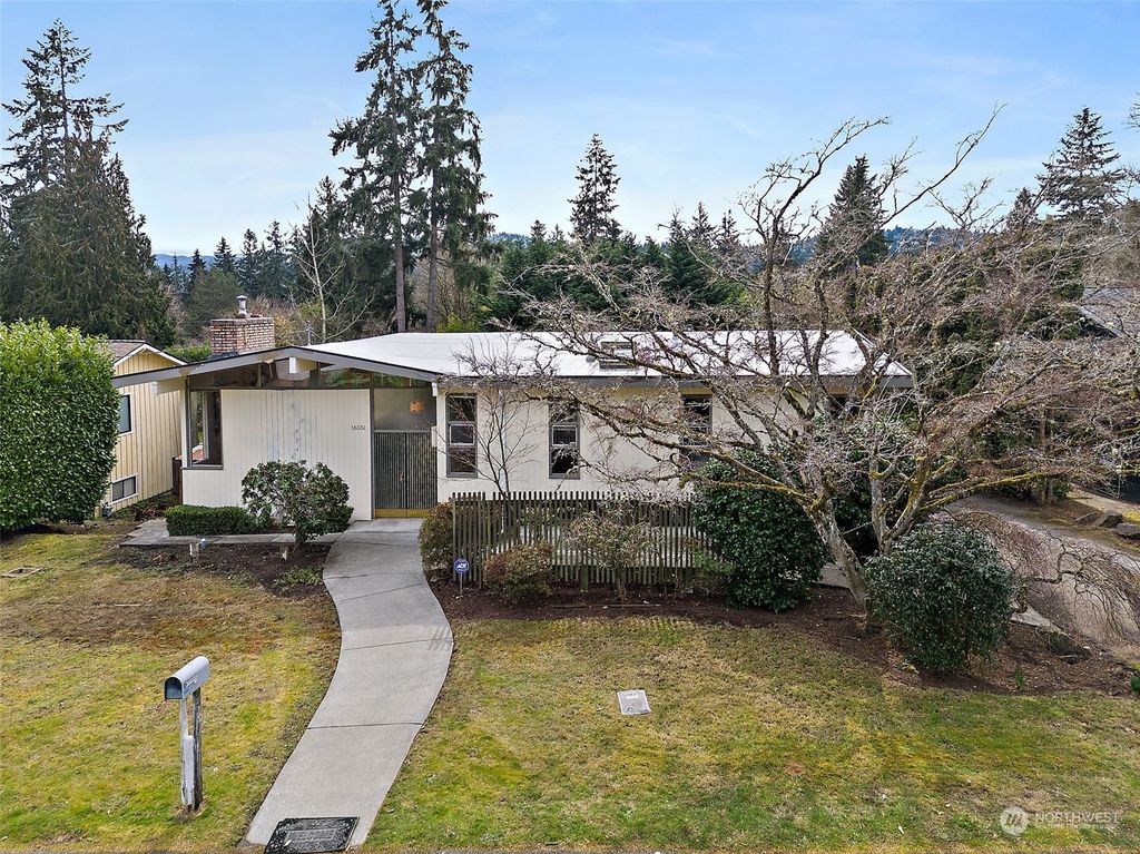 Photo of 16551 SE 28th Street, Bellevue, WA 98008 (MLS # 2045229)