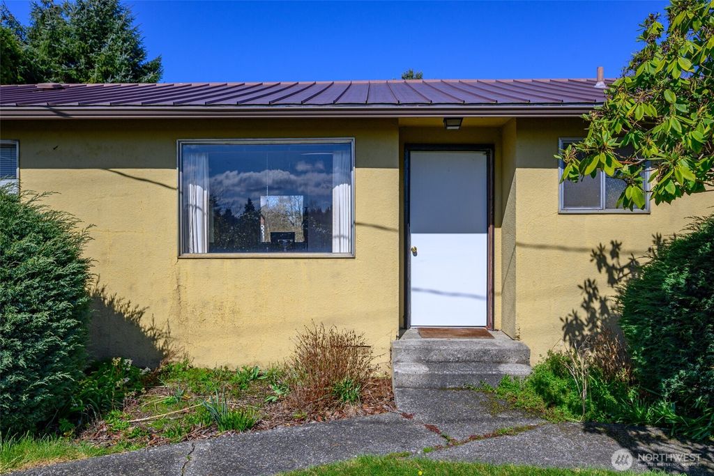 Photo of 1571 Dutch Hollow Drive, Freeland, WA 98249 (MLS # 2497699)