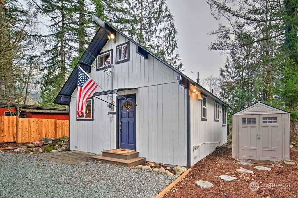 Photo of 41516 Goldbar Boulevard, Gold Bar, WA 98251 (MLS # 2056728)