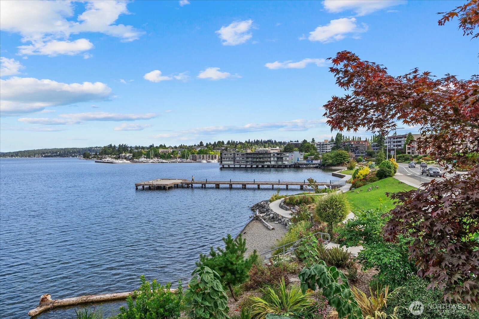 733 Lake Street S 202