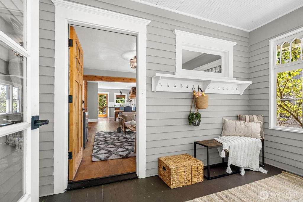 Photo of 611 NW 53rd Street, Seattle, WA 98107 (MLS # 2413871)