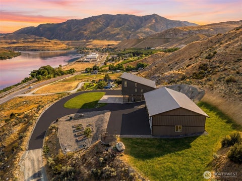 Photo of 44 A Osprey Nest Road, Pateros, WA 98846 (MLS # 2576636)