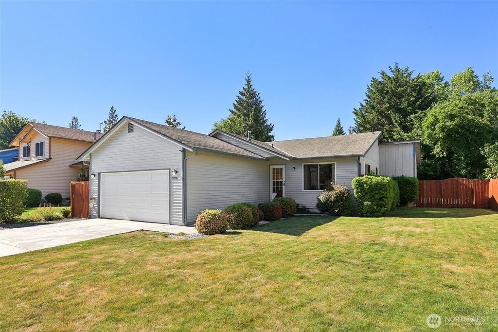 Photo of 21850 SE 271st Place, Maple Valley, WA 98038 (MLS # 2391846)