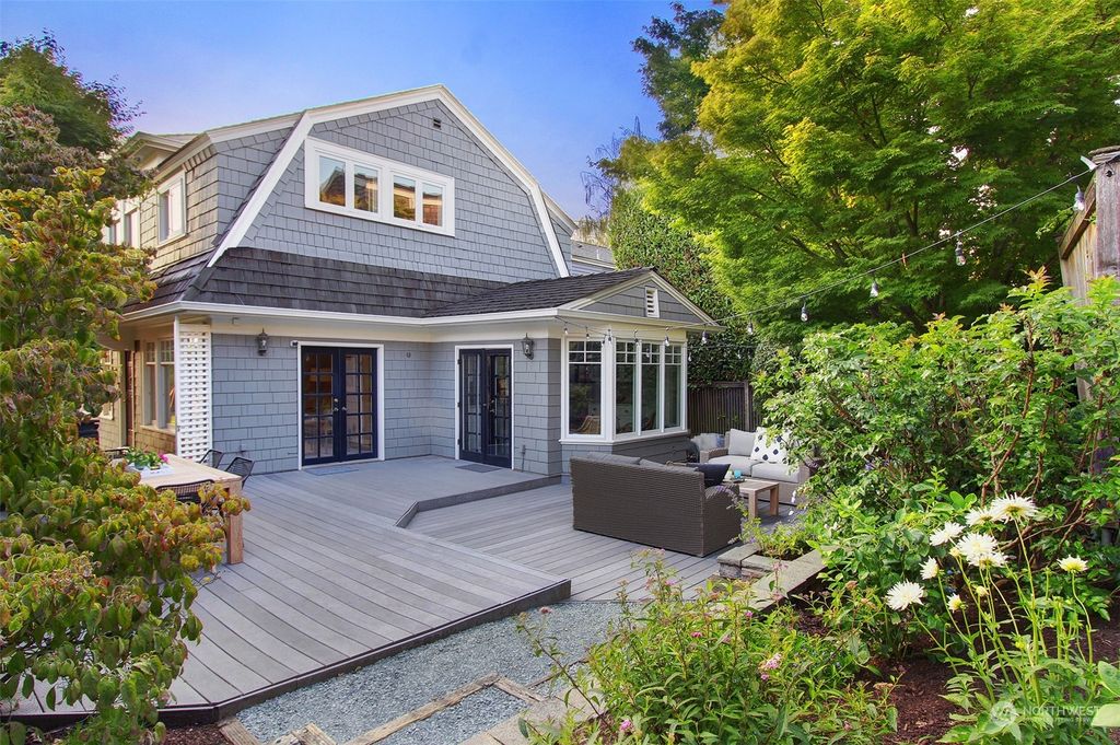 Photo of 1628 10th Avenue W, Seattle, WA 98119 (MLS # 2269136)