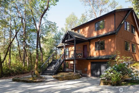 11017 Matthews Way Anderson Island WA 98303
