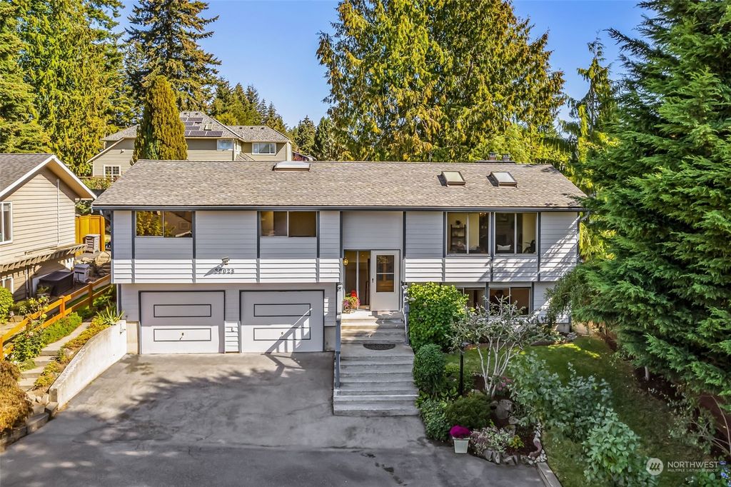 Photo of 20028 17th Avenue NW, Shoreline, WA 98177 (MLS # 2010373)