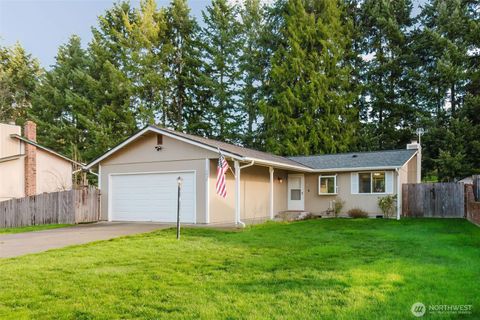 Photo of 7528 Blackbird Dr, Bremerton, WA 98311 (MLS # 2463923)