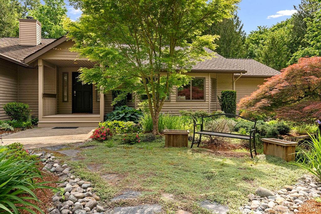 Photo of 205 290th Avenue SE, Fall City, WA 98024 (MLS # 2075602)
