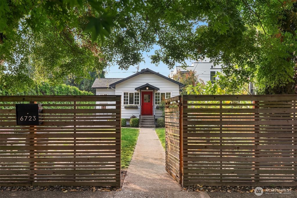 Photo of 6723 Flora Avenue S, Seattle, WA 98108 (MLS # 2430598)