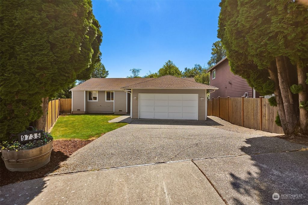 Photo of 9735 NE 141st Court, Kirkland, WA 98034 (MLS # 2144756)