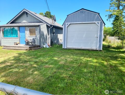 Photo of 1514 Oregon Avenue N, Long Beach, WA 98611 (MLS # 2480172)