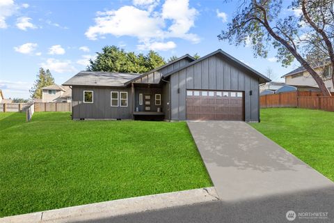 Photo of 1215 Rolling Hills Drive, Port Angeles, WA 98363 (MLS # 2487946)