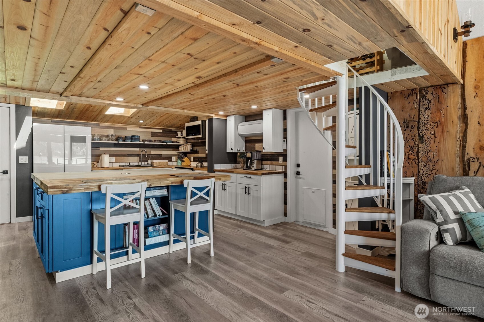 53 N Salmon Beach