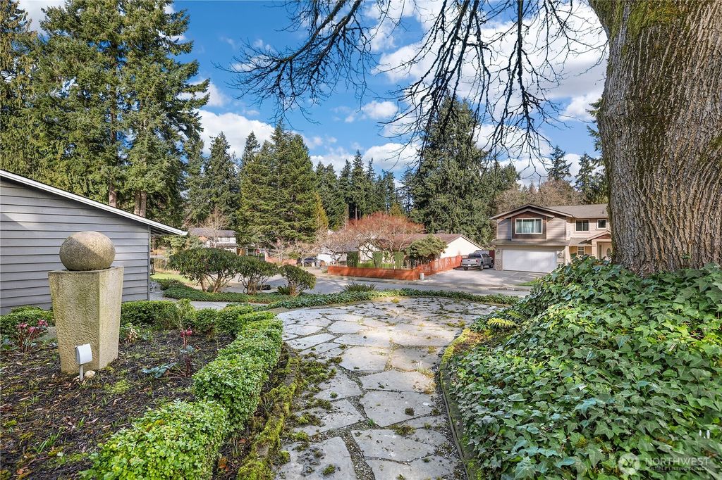 Photo of 10315 163rd Avenue NE, Redmond, WA 98052 (MLS # 2481453)