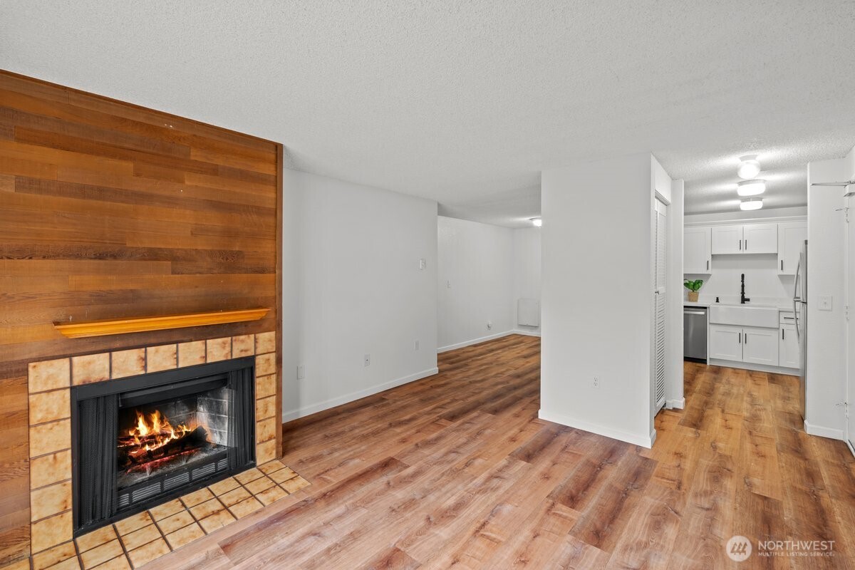 1150 Sunset Boulevard NE 220