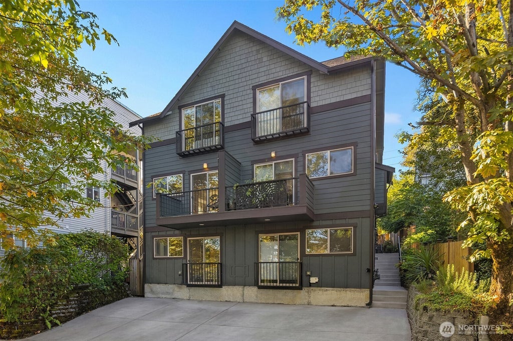 Photo of 218 24th Avenue E #A, Seattle, WA 98112 (MLS # 2591716)