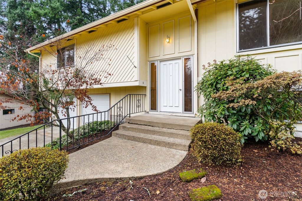 Photo of 333 Wildcat Street SE, Lacey, WA 98503 (MLS # 2463815)