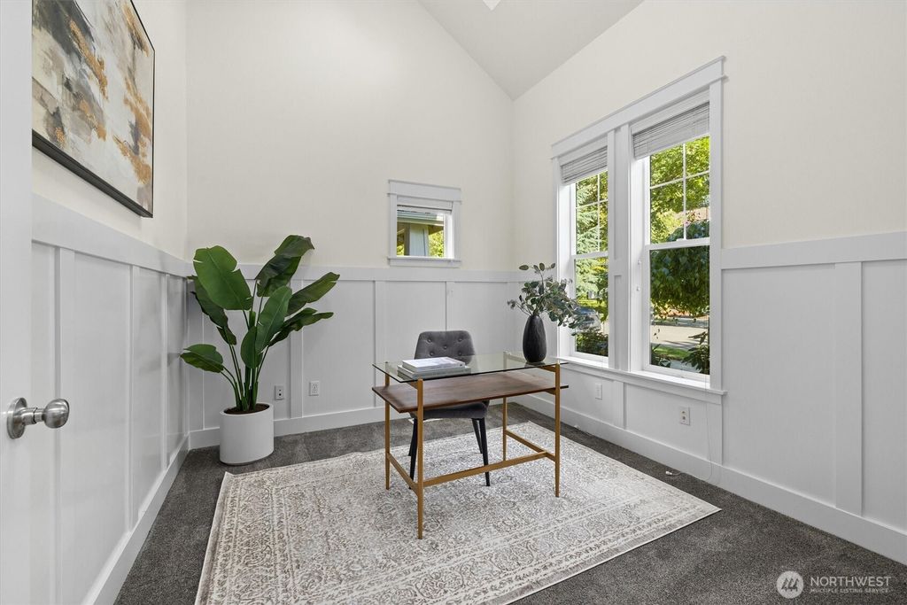 Photo of 2066 NE Nelson Lane, Issaquah, WA 98029 (MLS # 2370971)