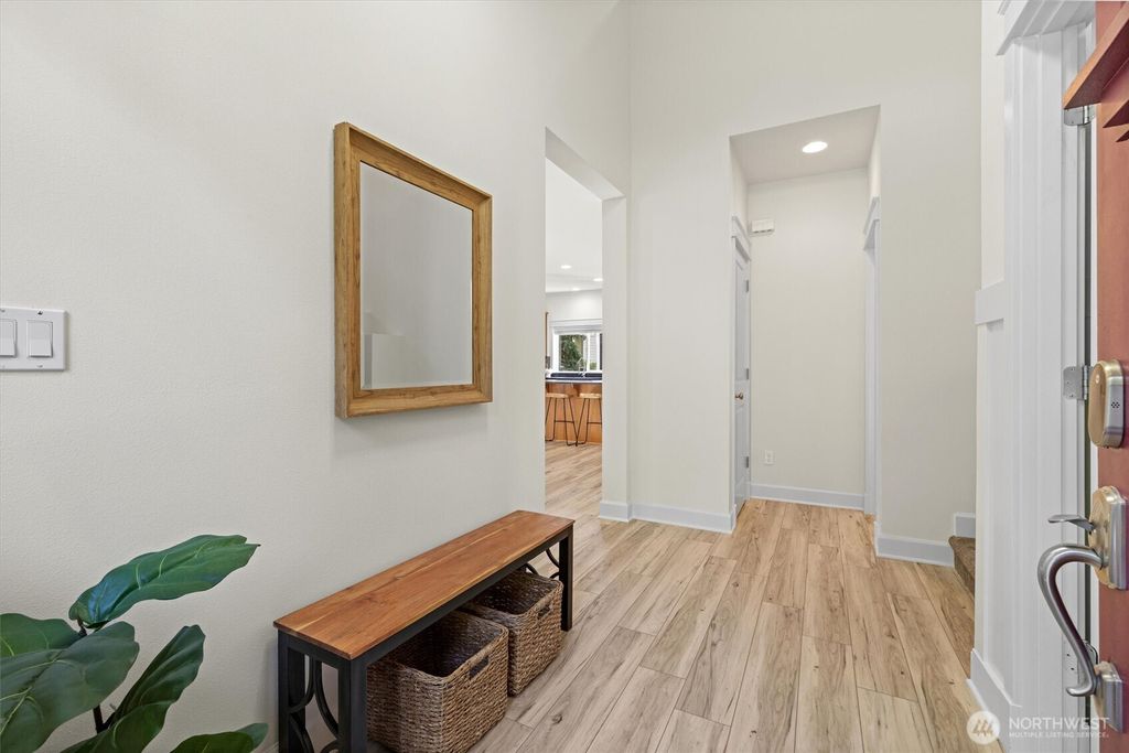 Photo of 2066 NE Nelson Lane, Issaquah, WA 98029 (MLS # 2370971)