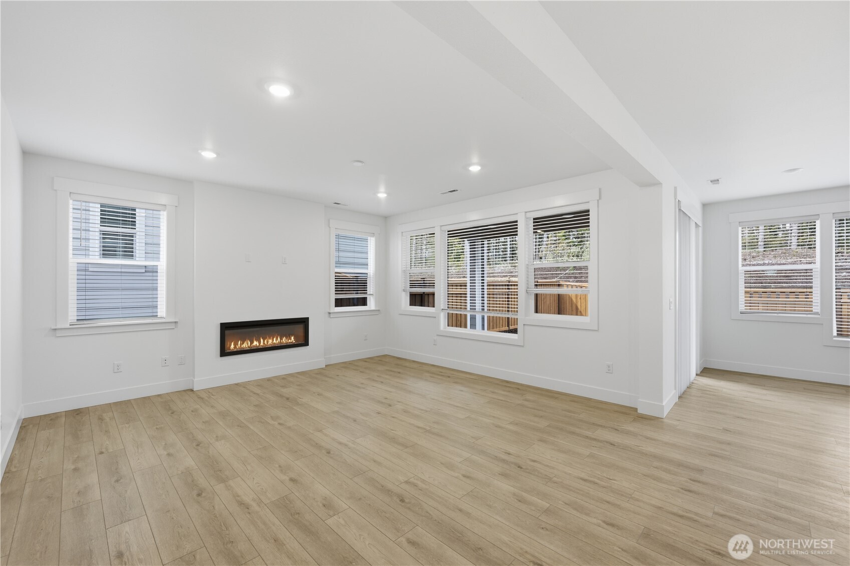 20421 Mystic Place E