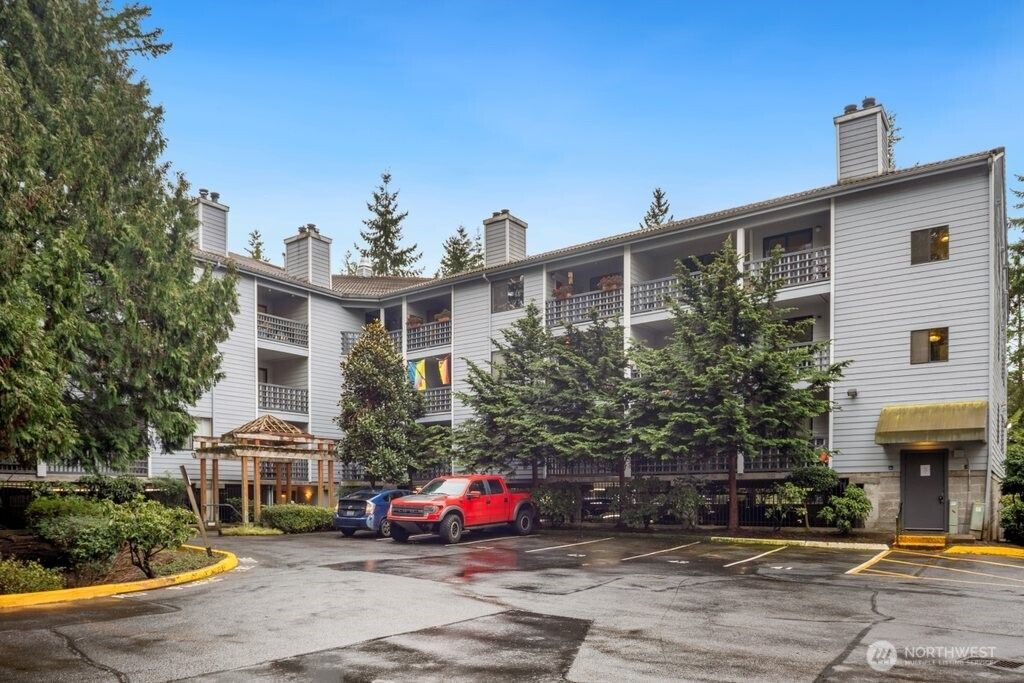 Photo of 710 N 160th Street #B112, Shoreline, WA 98133 (MLS # 2494727)