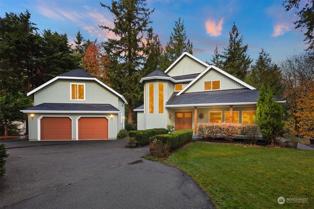 Photo of 21206 NE 4th Street, Sammamish, WA 98074 (MLS # 2178272)