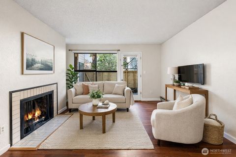 Photo of 2520 S 317th Street #103, Federal Way, WA 98003 (MLS # 2469966)