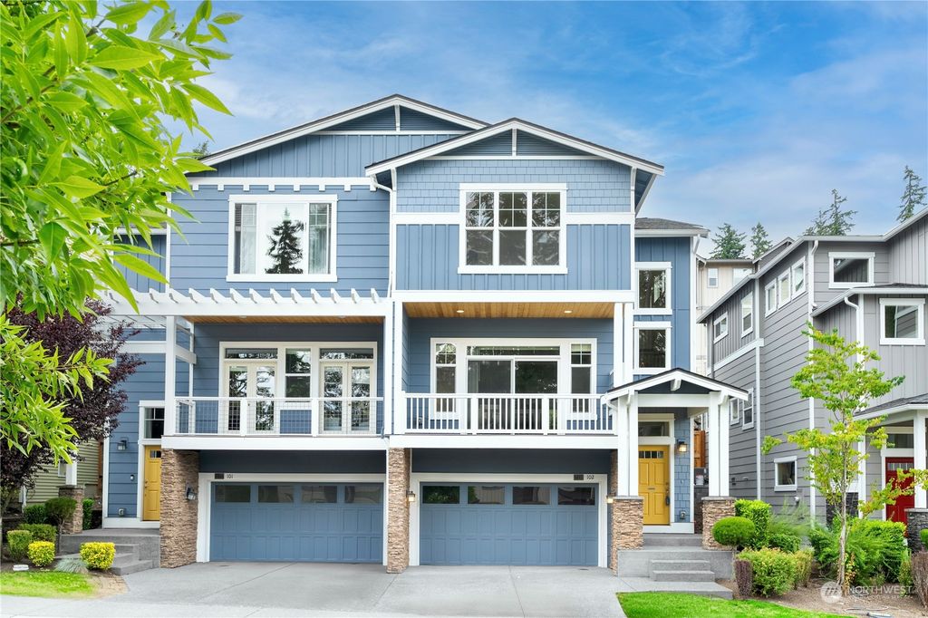Photo of 8448 169th Avenue NE #102, Redmond, WA 98052 (MLS # 2284926)