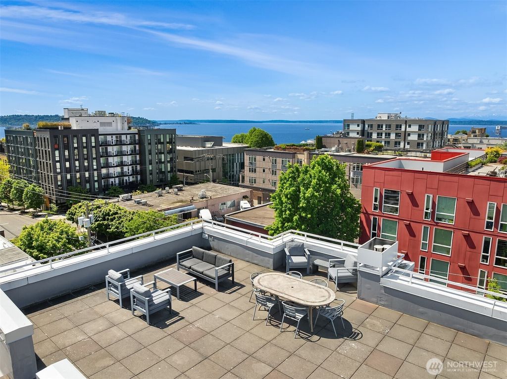 Photo of 520 2nd Avenue W #406, Seattle, WA 98119 (MLS # 2454445)