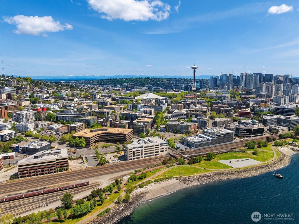 Photo of 520 2nd Avenue W #406, Seattle, WA 98119 (MLS # 2454445)