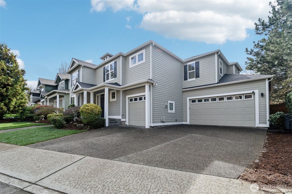 Photo of 2834 Blaine Ave Ave NE, Renton, WA 98056 (MLS # 2346728)