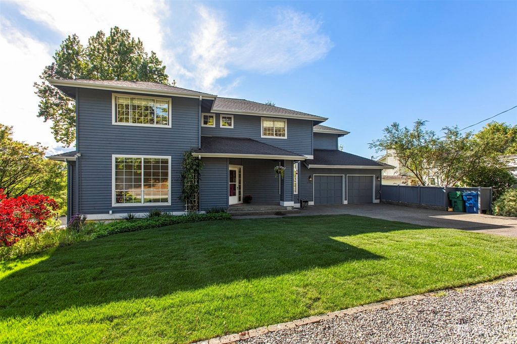 Photo of 6741 14th Avenue SW, Seattle, WA 98106 (MLS # 2218387)