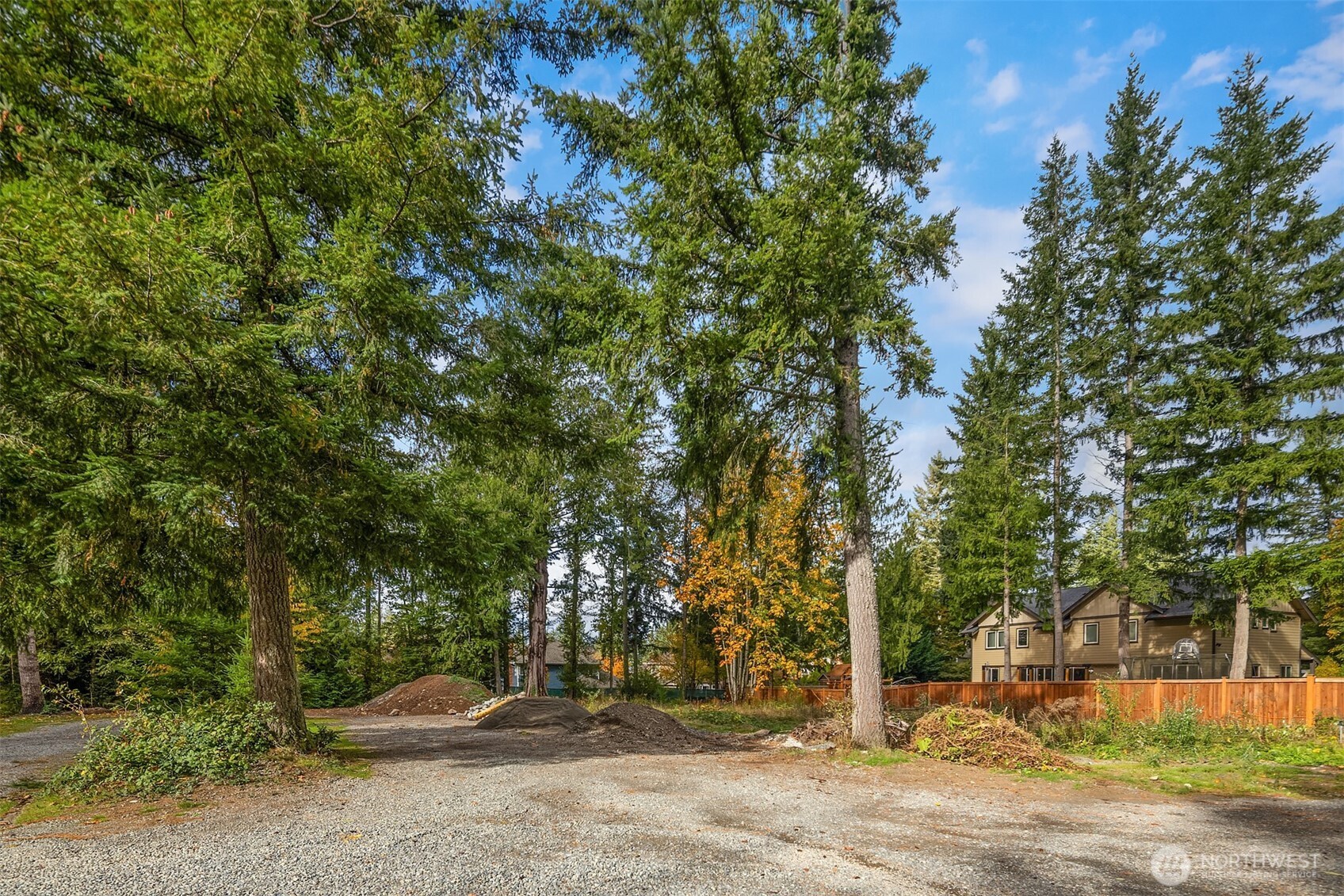 1495 SE Cedar Falls Way