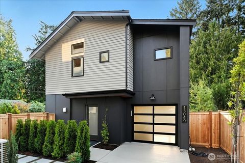 Photo of 13049 39th Avenue NE, Seattle, WA 98125 (MLS # 2432612)