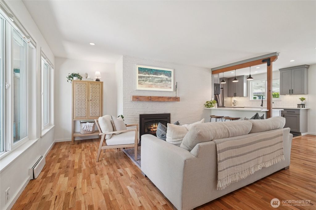 Photo of 11409 34th Avenue SW, Seattle, WA 98146 (MLS # 2414121)