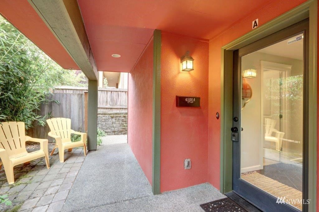 Photo of 4508 40th Avenue SW #A, Seattle, WA 98116 (MLS # 1994856)