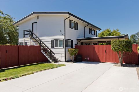8718 164th Avenue E Sumner WA 98390