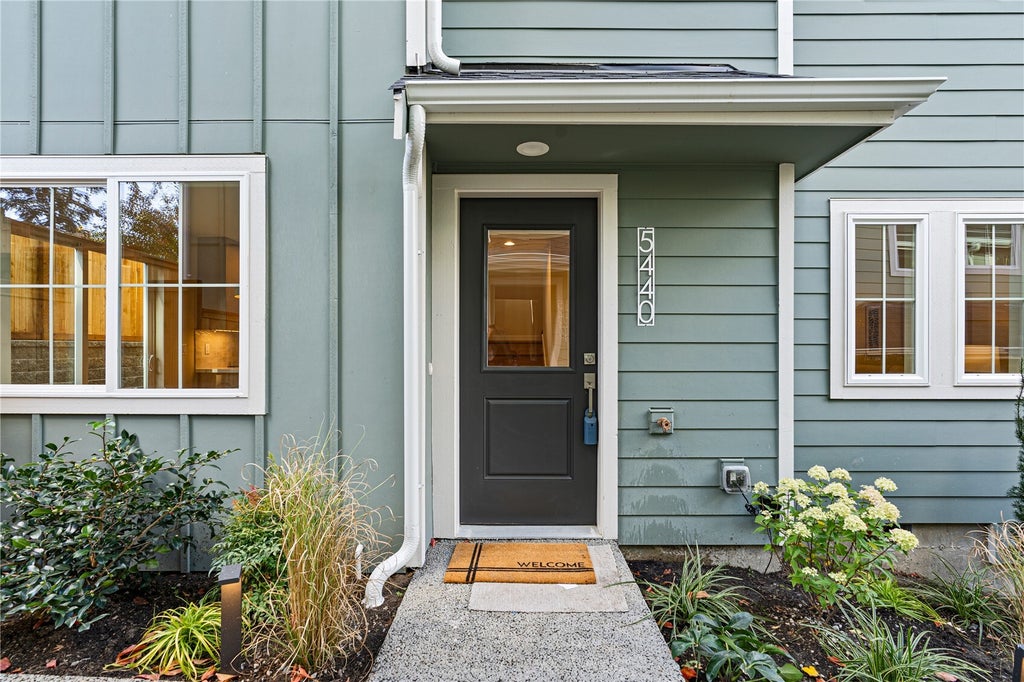 Photo of 5440 21st Avenue SW, Seattle, WA 98106 (MLS # 2598129)