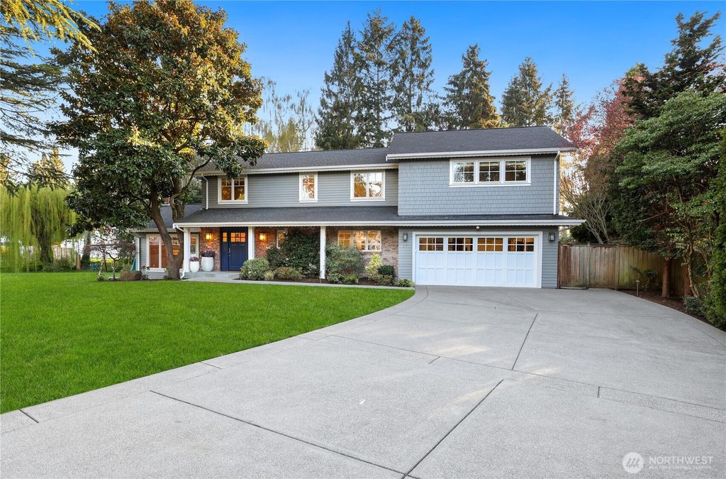 Photo of 37 Tatoosh Ky Ky, Bellevue, WA 98006 (MLS # 2545949)