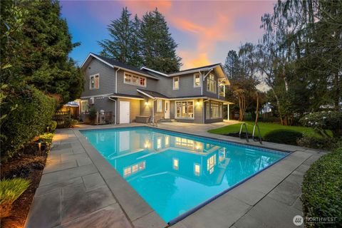 Photo of 37 Tatoosh Ky Ky, Bellevue, WA 98006 (MLS # 2545949)